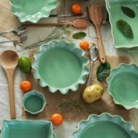 Mint Green Ruffled Ceramic Bakeware